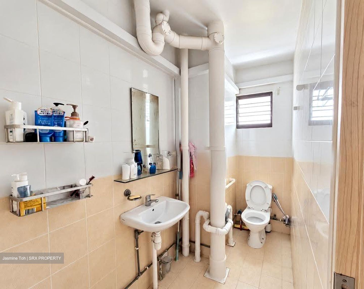 Blk 327 Jurong East Street 31 (Jurong East), HDB Executive #628376201